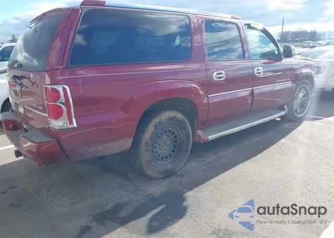 2005 Cadillac Escalade Esv Standard z USA, uszkodzony, nr VIN 3GYFK66N15G245364